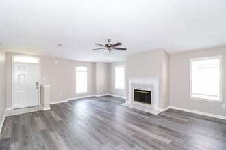 1006 Nolan Ln in Cordova, TN - Building Photo - Building Photo
