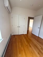 226 Bay 13th St, Unit 3 in Brooklyn, NY - Building Photo - Building Photo
