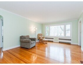 71 Blake St-Unit -71 in Newton, MA - Building Photo - Building Photo