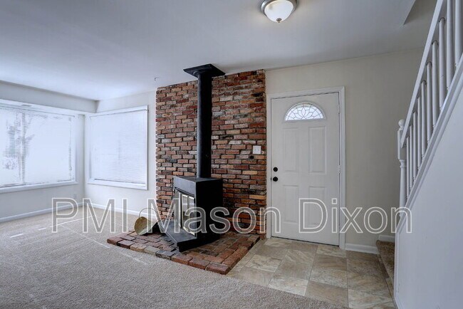 9496 Timesweep Ln in Columbia, MD - Foto de edificio - Building Photo