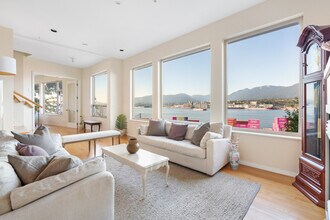 2603 Wall St in Vancouver, BC - Building Photo - Building Photo