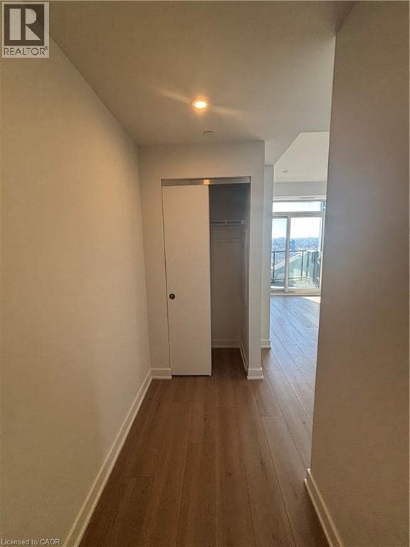 25 Wellington St S in Kitchener, ON - Building Photo - Building Photo