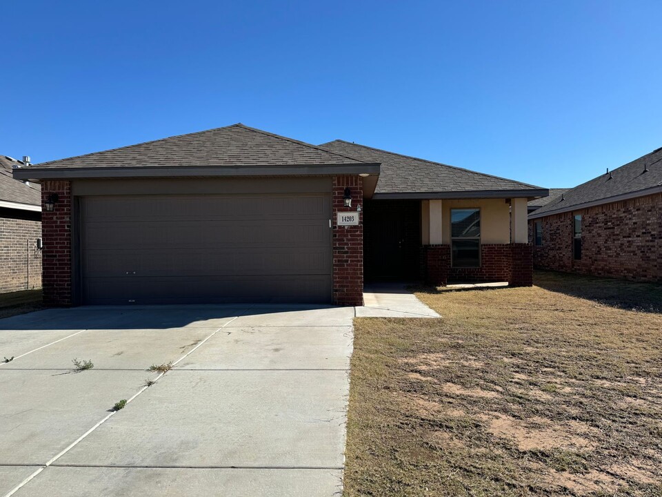 14203 Vernon Ave in Lubbock, TX - Building Photo