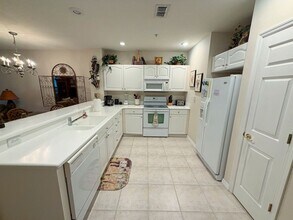 1100 Canopy Walk in Palm Coast, FL - Building Photo - Building Photo