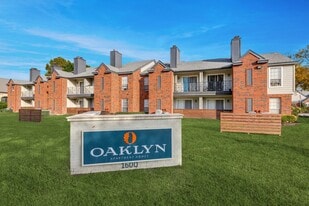 Oaklyn in McKinney, TX - Building Photo