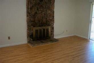 9917 Burline St in Sacramento, CA - Building Photo - Building Photo