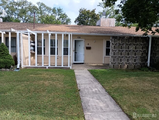 property at 20 New Rd