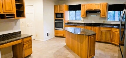 12027 N Avondale Loop in Hayden, ID - Building Photo - Building Photo