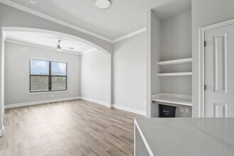 309 Jackson Hill St in Houston, TX - Building Photo - Building Photo