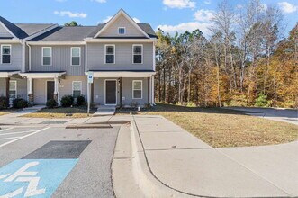 129 Longleaf Pine St in Clayton, NC - Building Photo - Building Photo
