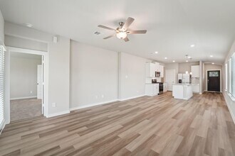 1659 Shae Oak Ln in Conroe, TX - Building Photo - Building Photo