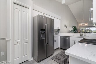 20760 Country Creek Dr, Unit 626 in Estero, FL - Foto de edificio - Building Photo