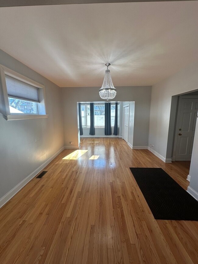 5042 W Argyle St in Chicago, IL - Building Photo - Building Photo