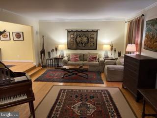 property at 7013 Whittier Blvd