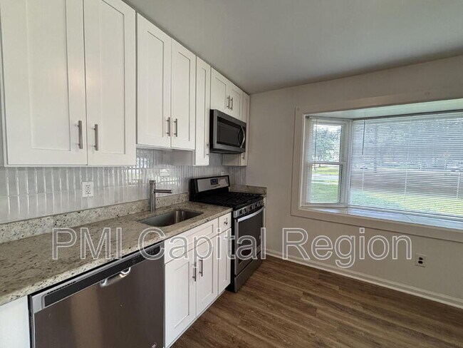 5830 Vandegrift Ave in Rockville, MD - Building Photo - Building Photo