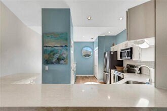 421 Enclave Pl in Lakeland, FL - Building Photo - Building Photo