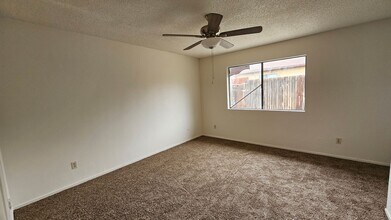 3808 El Alisal St in Bakersfield, CA - Building Photo - Building Photo