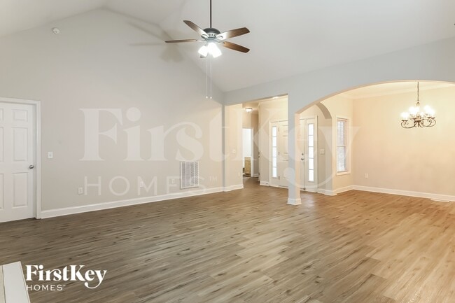 2215 Charles Towne Ct in Kannapolis, NC - Building Photo - Building Photo