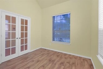 2222 Heads Ln in Carrollton, TX - Building Photo - Building Photo