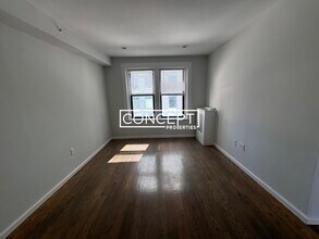 19 Peterborough St, Unit 22CP in Boston, MA - Foto de edificio - Building Photo