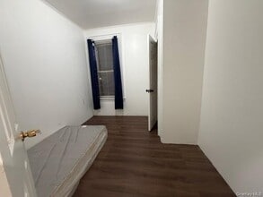 1111 Quincy Ave in Bronx, NY - Building Photo - Building Photo