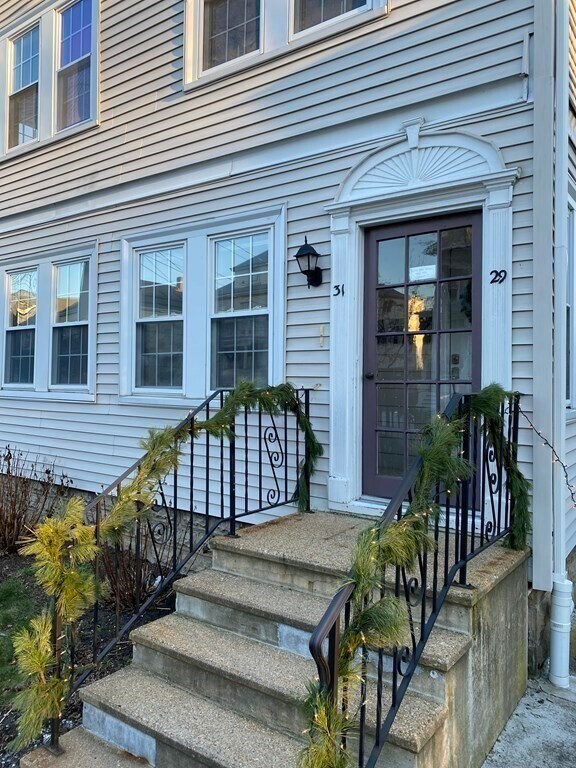 29 Amsden St Arlington, MA Rentals
