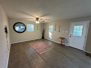 132 N Market St in Dover, AR - Building Photo - Building Photo