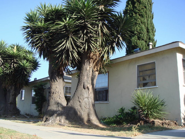 12022-12024 W Washington Blvd in Los Angeles, CA - Building Photo - Building Photo