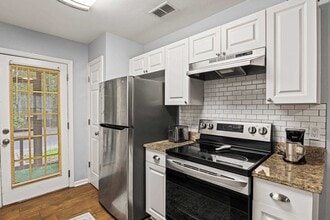 1358 Ocala Rd in Tallahassee, FL - Building Photo - Building Photo