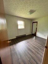 1600 New Eastwood Cir in Morganton, NC - Building Photo