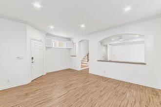 119 Granada Ave in Long Beach, CA - Foto de edificio - Building Photo