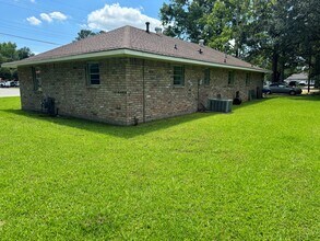 14747 S Harrells Ferry Rd in Baton Rouge, LA - Building Photo - Building Photo