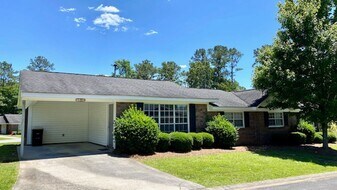 69 Conifer Ring in Rome, GA - Building Photo