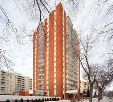 Oakwood Tower in Edmonton, AB - Building Photo