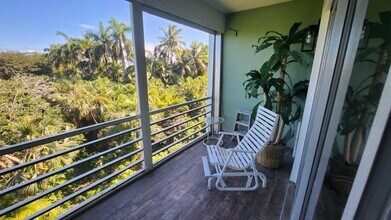 700 NE 14th Ave in Hallandale Beach, FL - Building Photo - Building Photo