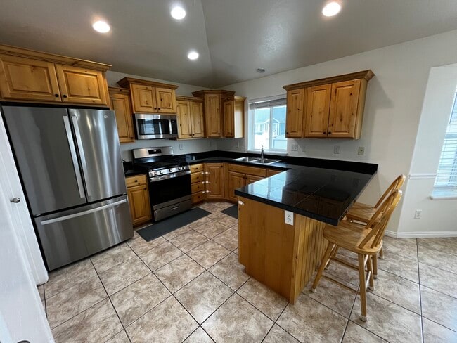 1007 W 1500 S in Springville, UT - Building Photo - Building Photo