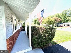 12141 Suffolk Terrace in Gaithersburg, MD - Building Photo - Building Photo