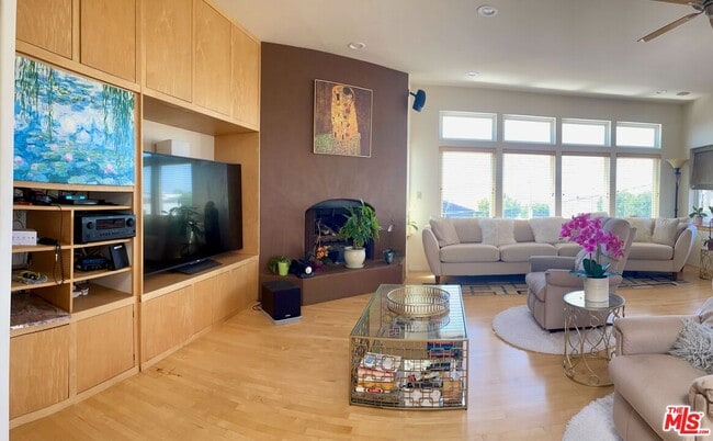 316 13th St in Manhattan Beach, CA - Building Photo - Building Photo
