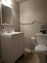 2204 Cedar St, Unit E in Alhambra, CA - Building Photo - Building Photo