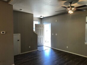 5 SW Roosevelt Ave-Unit -Unit 1 in Bend, OR - Building Photo - Building Photo