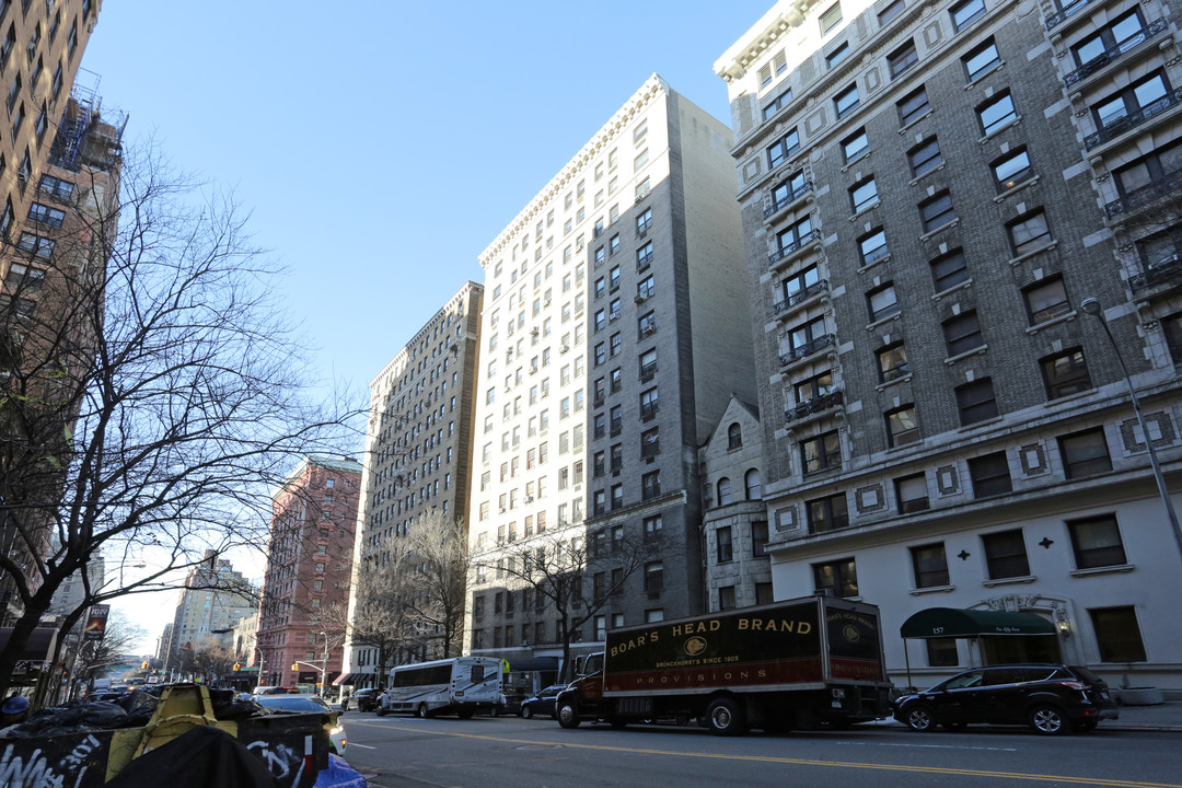 Marboro Apartments in New York, NY - Building Photo