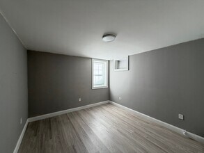 67 Keayne St, Unit 1 in Revere, MA - Building Photo - Building Photo