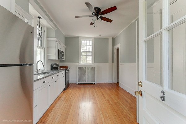 39 Cranston Ave, Unit 3 in Newport, RI - Building Photo - Building Photo