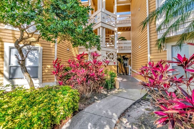 115 12th Ave NE in St. Petersburg, FL - Building Photo - Building Photo