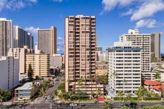 Monte Vista in Honolulu, HI - Building Photo - Building Photo