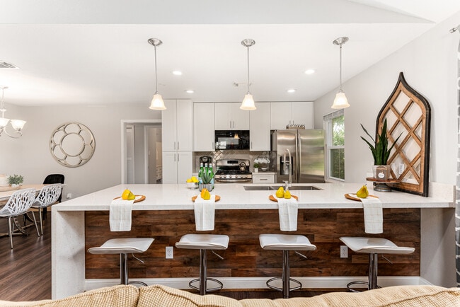property at 1043 Grand Jct Dr