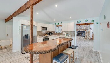 3511 Treasure Cir in Panama City, FL - Foto de edificio - Building Photo