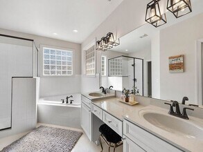 1006 Henny Pl in Raleigh, NC - Building Photo - Building Photo