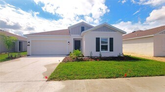 397 Singing Sand Cir in Lake Wales, FL - Building Photo