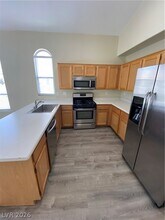 824 Sparkle Ray Ave in Las Vegas, NV - Building Photo - Building Photo